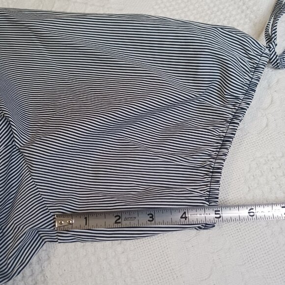 Lane Bryant Women's Button Down Short Sleeve Shirt/ Top size 24 - Picture 4 of 10